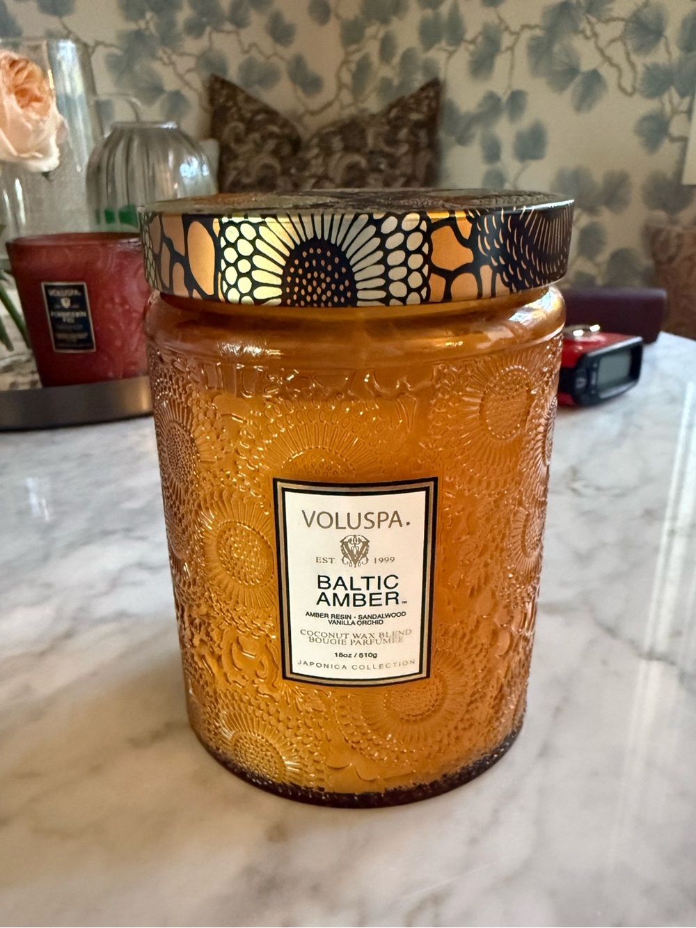 Brand New 18oz Voluspa Baltic Amber candle